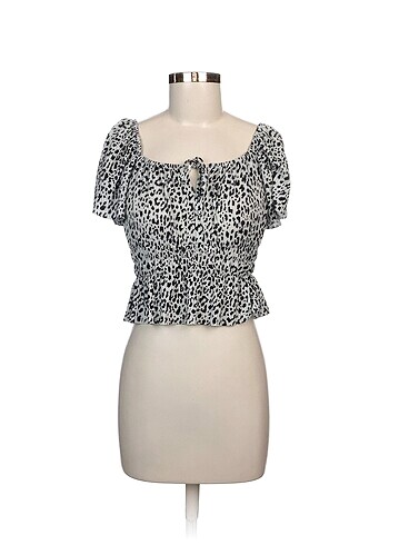 Bershka Bluz %70 İndirimli.
