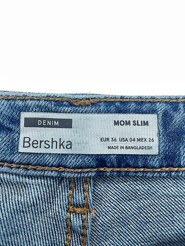 36 Beden mavi Renk Bershka Jean / Kot %70 İndirimli.