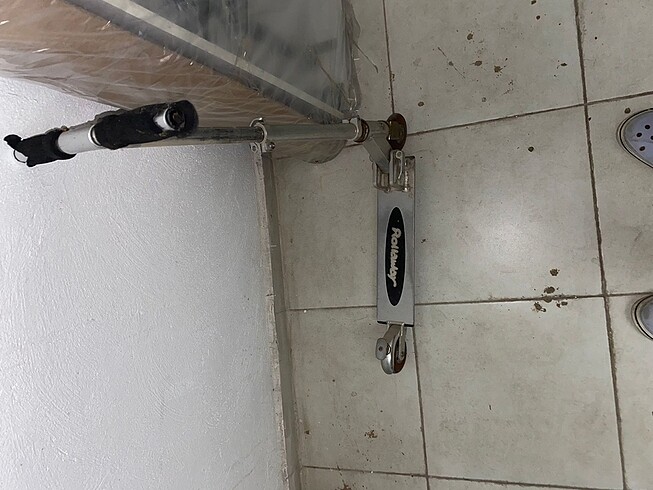 Rollowar marka scooter