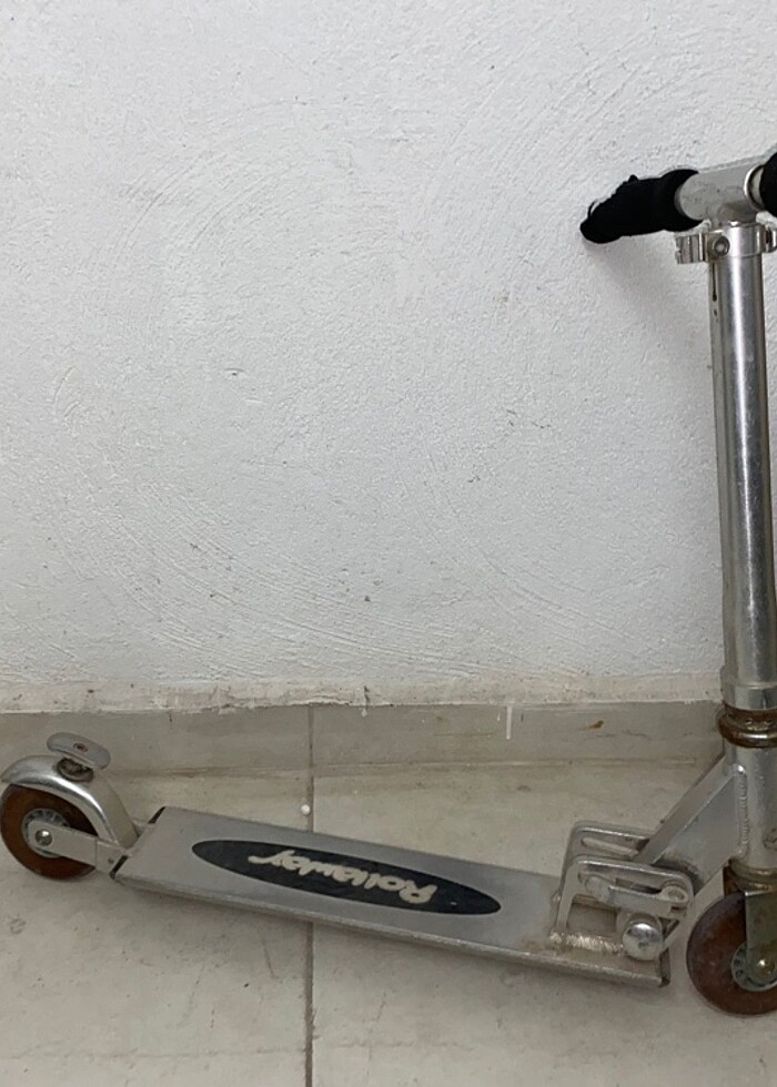 Rollowar marka scooter - Görsel 4