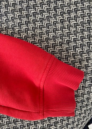 Kırmızı Kapüşonlu Kadın Fermuarlı Crop Hırka - Görsel 3