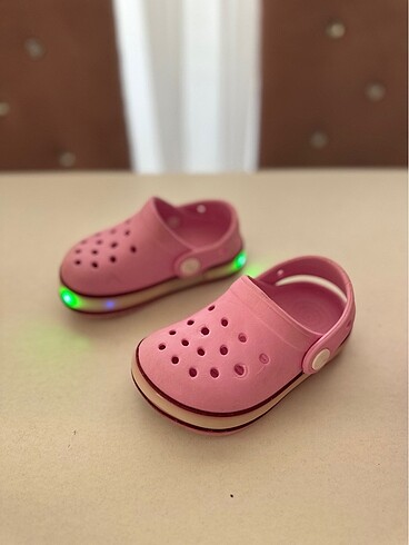 Crocs 22-23 no ısıklı crocs