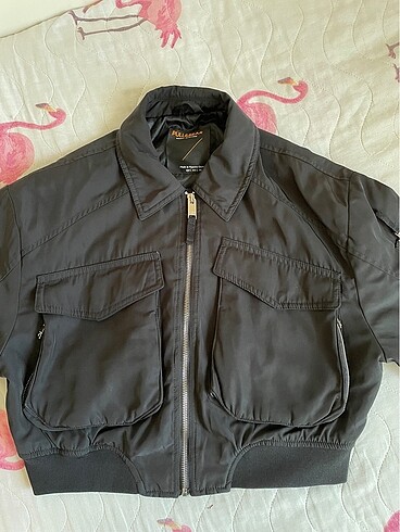 PULL&BEAR MONT