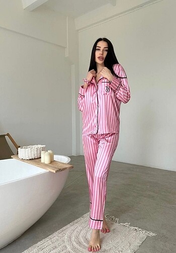 m Beden Saten pijama