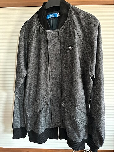 Adidas mont
