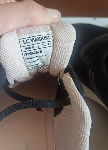 LC Waikiki Siyah kadın spor ayakkabı