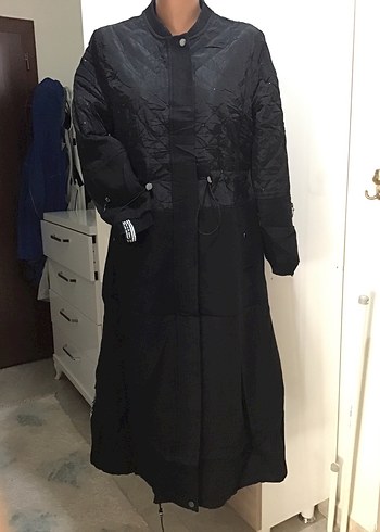 Siyah Uzun Kadın Gotik Silky Kaban - Görsel 2