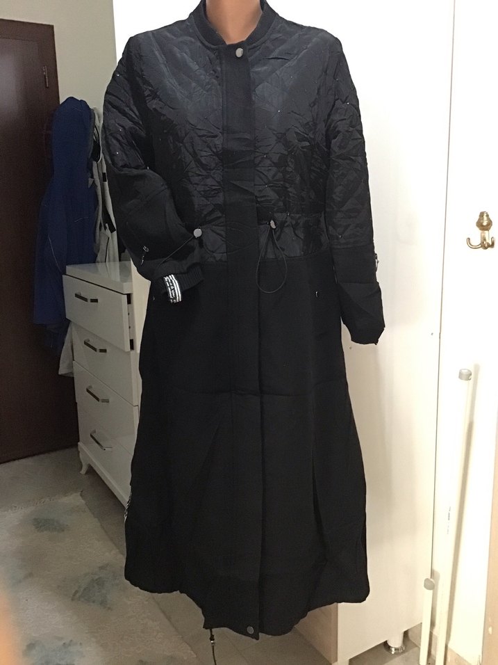 Siyah Uzun Kadın Gotik Silky Kaban - Görsel 2