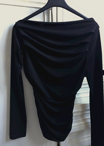 Drapeli Düşük Yaka Bluz Üst - Görsel 2