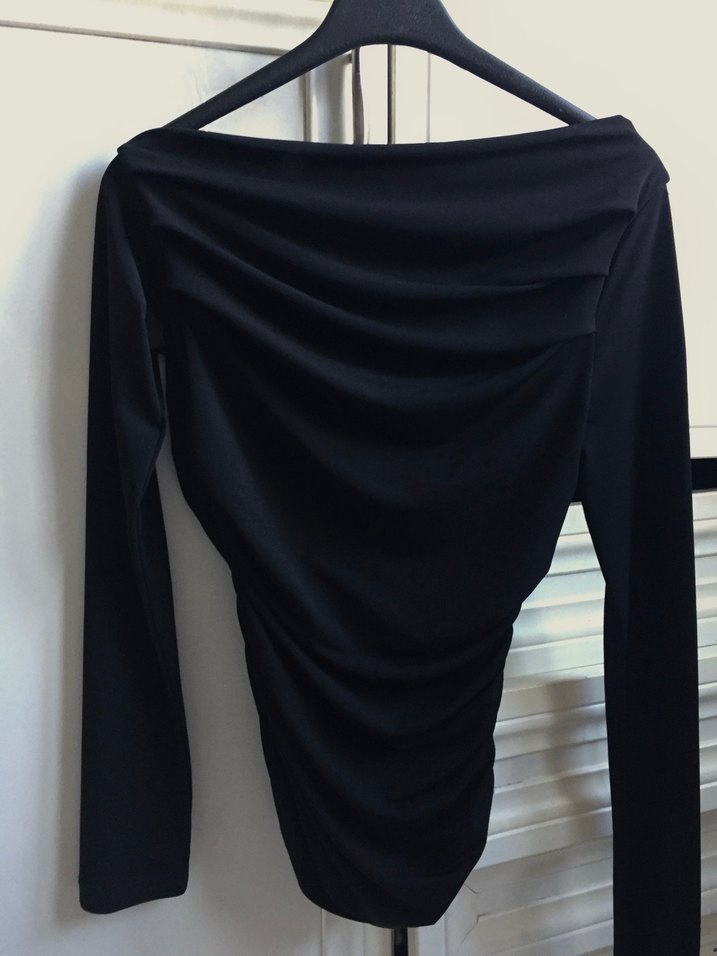 Drapeli Düşük Yaka Bluz Üst - Görsel 2