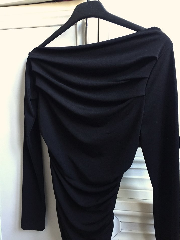 Drapeli Düşük Yaka Bluz Üst - Görsel 3