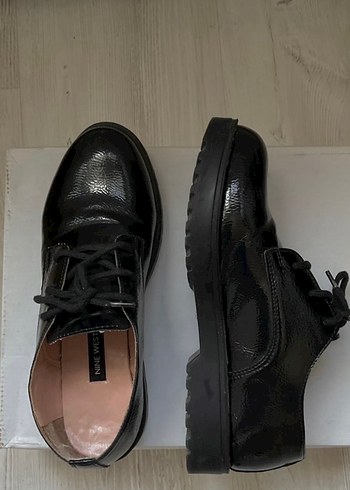 Siyah Topuklu Klasik Ayakkabı - Görsel 2