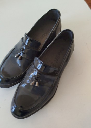 Parlak Siyah Tokalı Klasik Erkek Ayakkabı - Görsel 3