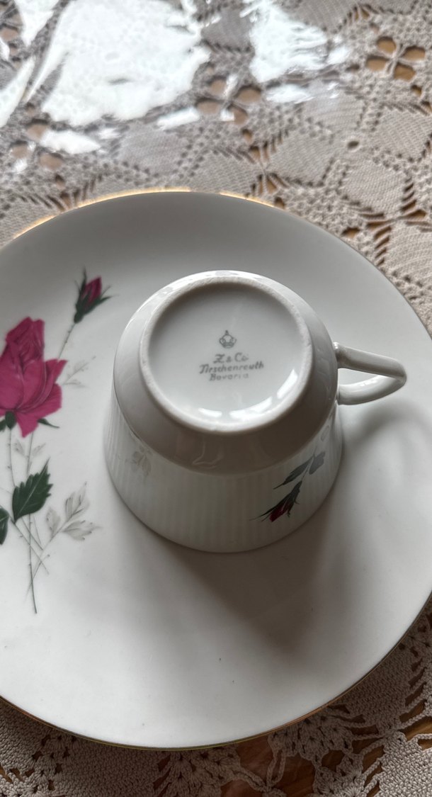 Beyaz Porselen Fincan  ve Tatlı tabağı #bavaria#vintage - Görsel 3