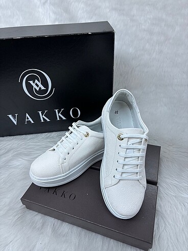 38 Beden çeşitli Renk Vakko sneaker