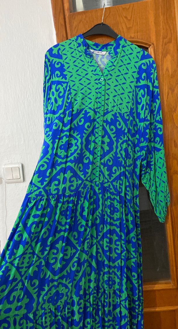 Püsküllü, V Yaka, Uzun Bohem Elbise - Görsel 3