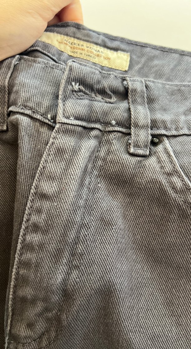 Gri Bol Kesim Kemerli Erkek Kot Pantolon - Görsel 3