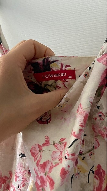LC Waikiki Çiçekli Elbise