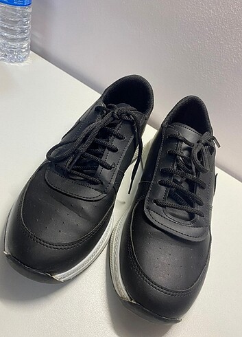 38 Beden siyah Renk Sportif ayakkabı 