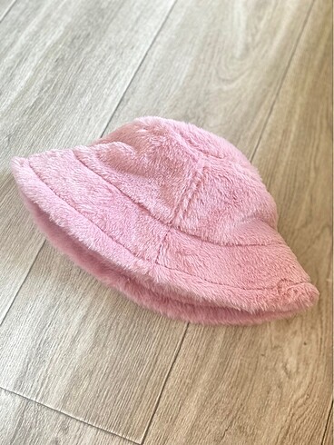 Pembe Peluş Şapka