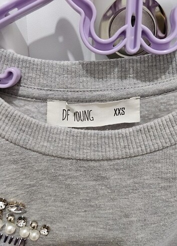 Defacto Yepyeni sweatshirt