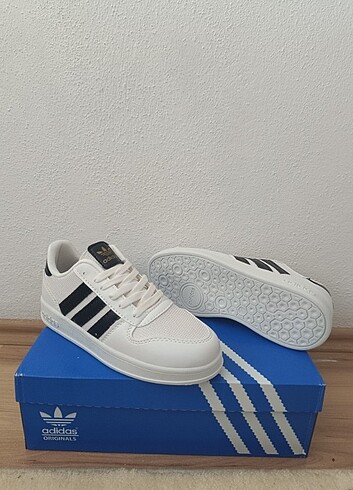 Adidas Spor Ayakkabı 