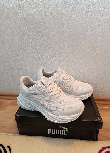 Nike Spor Ayakkabı 