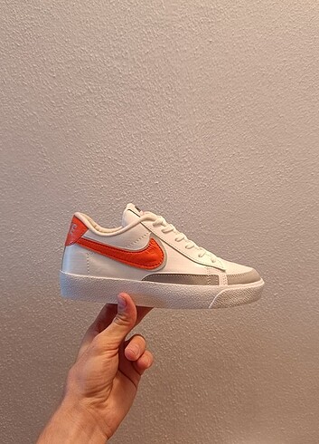 Nike Blazer Kadın Spor Ayakkabı