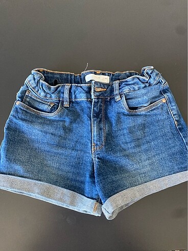 Zara kız çocuk şort ikisi bir arada 140 tl