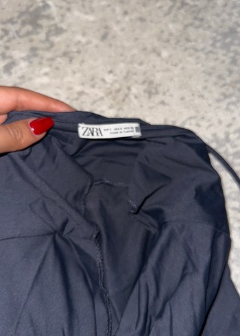 Gri İnce Askılı Kadın - Görsel 3