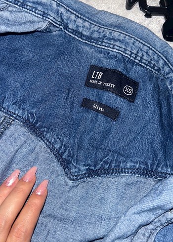 xs Beden Düğmeli Mavi Denim Kadın Gömlek