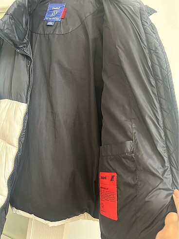 mavi marka siyah beyaz mont - Görsel 3