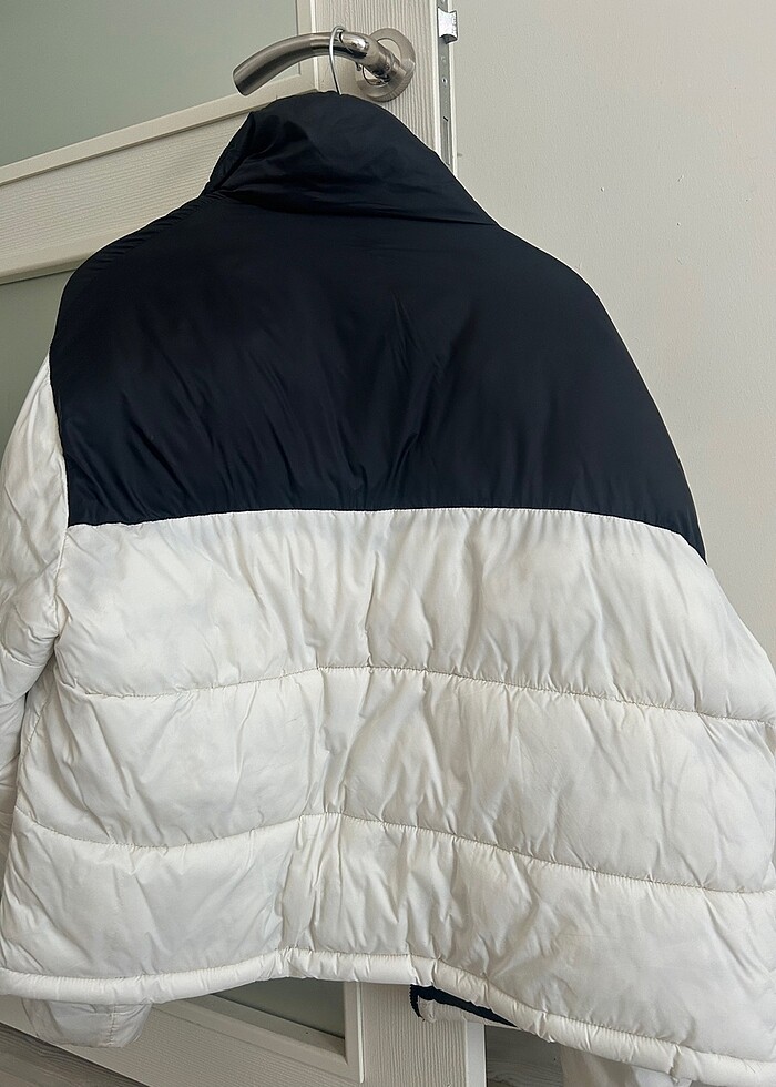 mavi marka siyah beyaz mont - Görsel 2