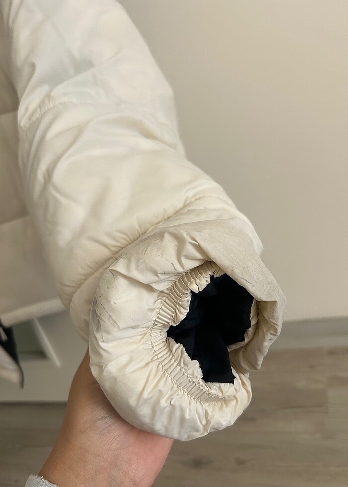 mavi marka siyah beyaz mont - Görsel 4