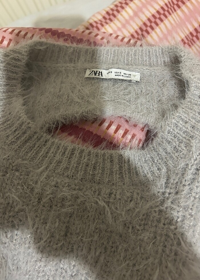 Zara sırt dekolteli tüylü elbise - Görsel 3