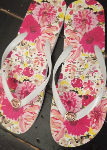 Çiçek Desenli Pembe terlik - Görsel 2