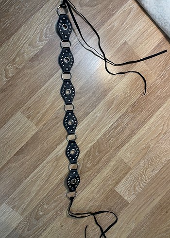 Y2K Siyah Zımbalı Deri Kemer - Görsel 4