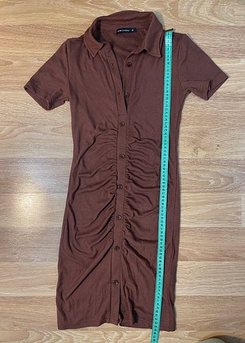 Düğmeli Kahverengi Kısa Kollu Fit Elbise - Görsel 4