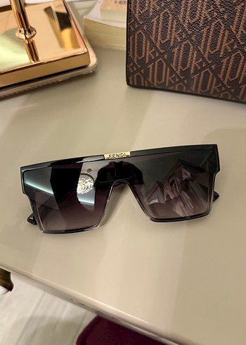 Fendi Kadın Güneş Gözlüğü - Görsel 2