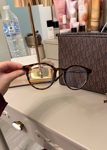 Kadın Gözlüğü - Görsel 2