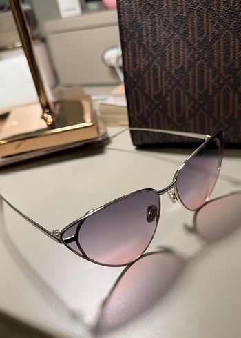 Şeffaf Mor Minimalist Kadın Gözlüğü - Görsel 2