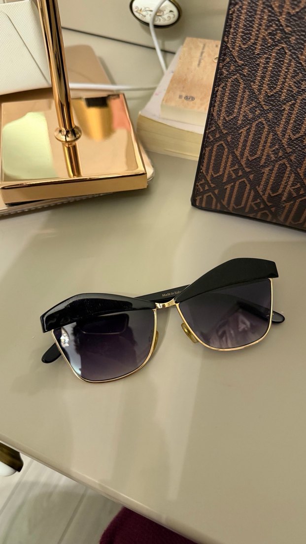 Parlak Mor Kadın Gözlüğü - Görsel 2