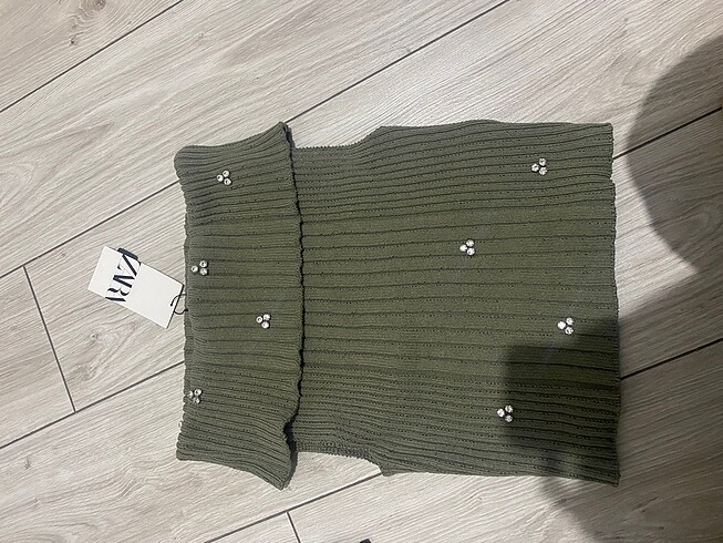 m Beden Zara taşlı bluz