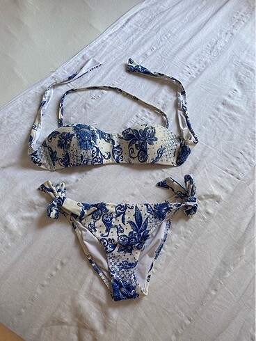 Straplez bikini