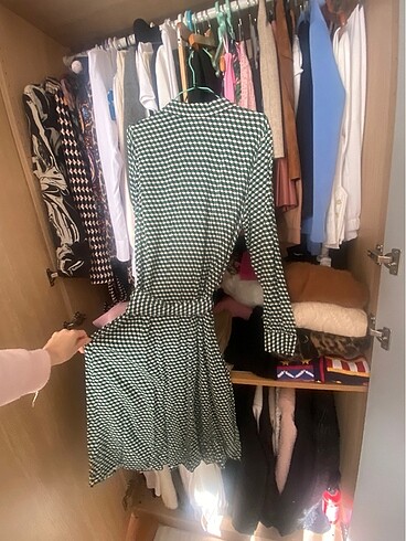 H&M Geometrik desenli elbise