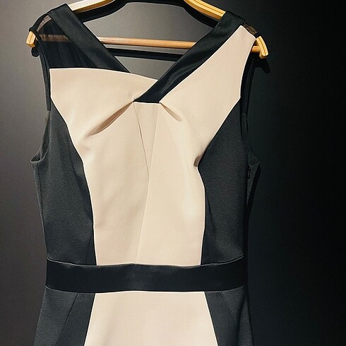 Karen Millen Elbise