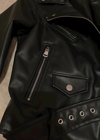 xs Beden siyah Renk Kadın Siyah Kemerli Kısa Biker Deri Ceket Zara