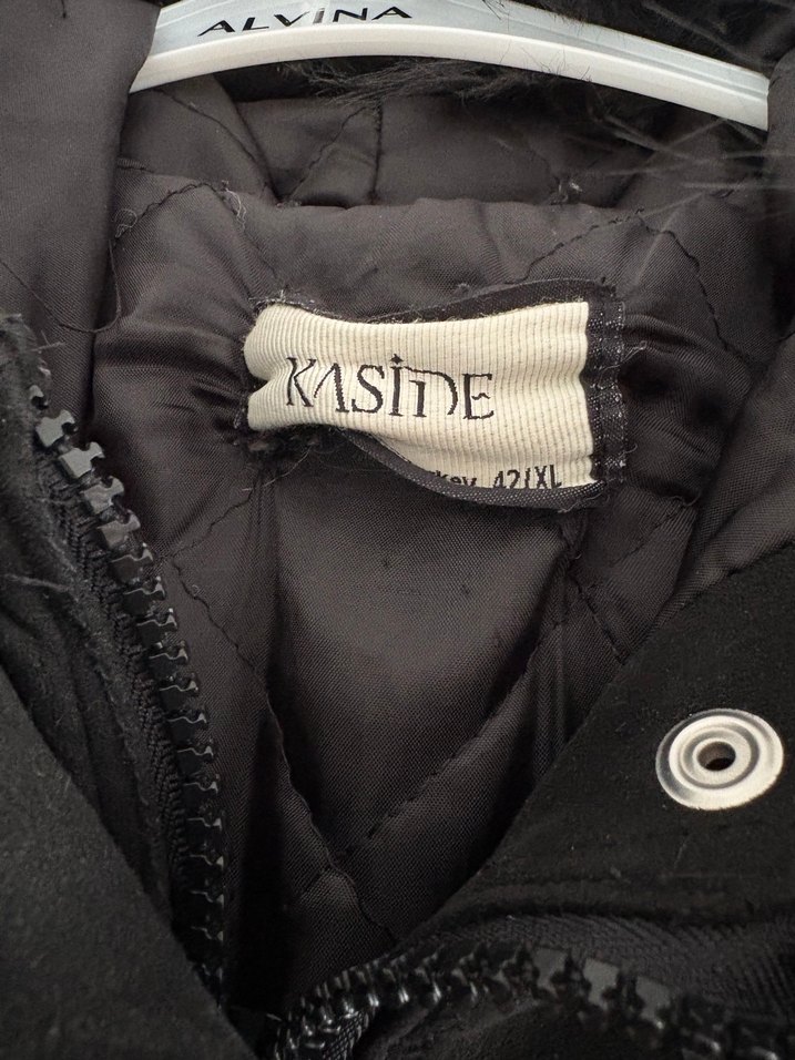 Kürk Detaylı Siyah Süet Kadın Mont - Görsel 2