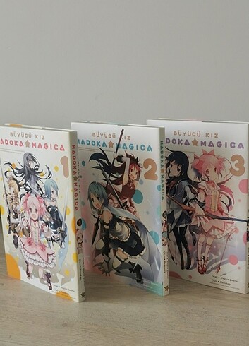 Manga / Büyücü Kız, Madoka Magıca / 1. 2. Ve 3. Cilt 