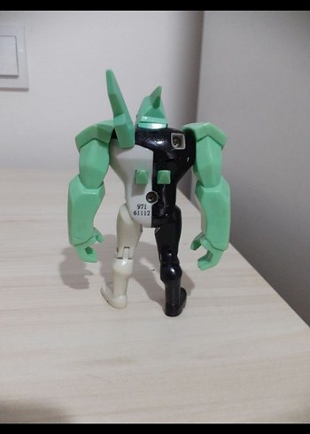 Beden Ben10 Aksiyon figürleri